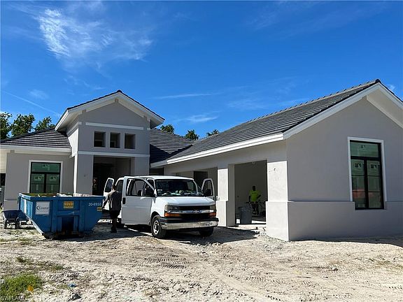 3rd image of 6650 Palisades AVE