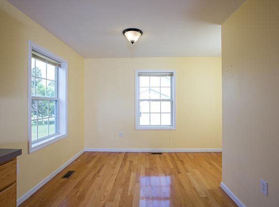 4th image of 31 S Mountain Dr