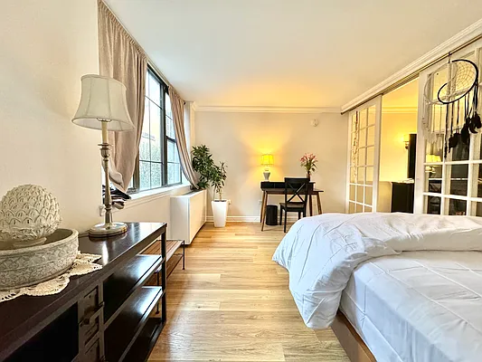 Rented by NY Living Solutions | media 5