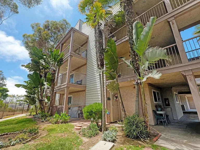 660 Sunfish Way — Photo 2