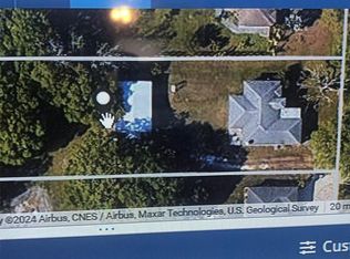 5707 36th Ave E, Palmetto, FL 34221
