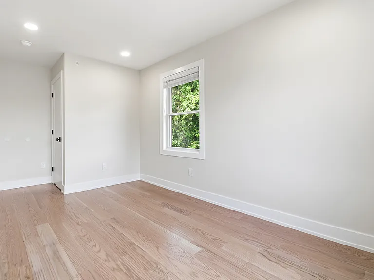 134 Snyder Ave #A — Photo 6