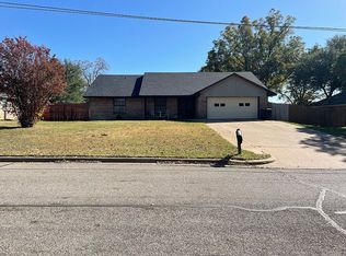 1212 4th St, Granbury, TX 76048