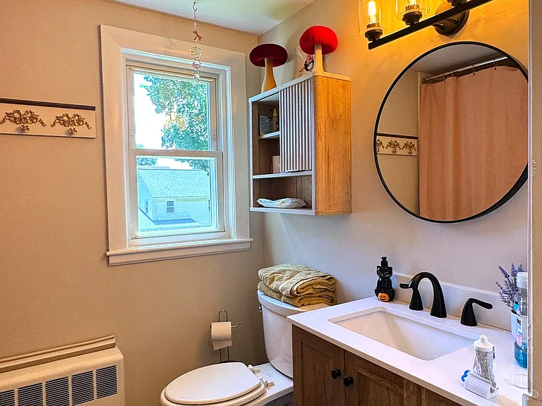 270 Cross St — Photo 16