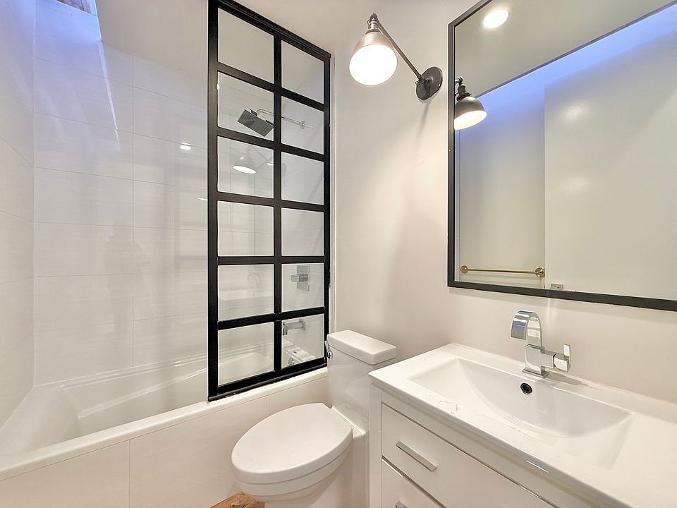 2nd image of 21 Monitor St APT 3D