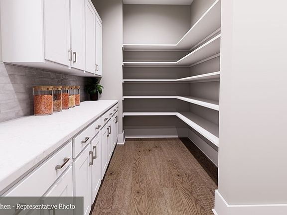 The Calderon - Kitchen