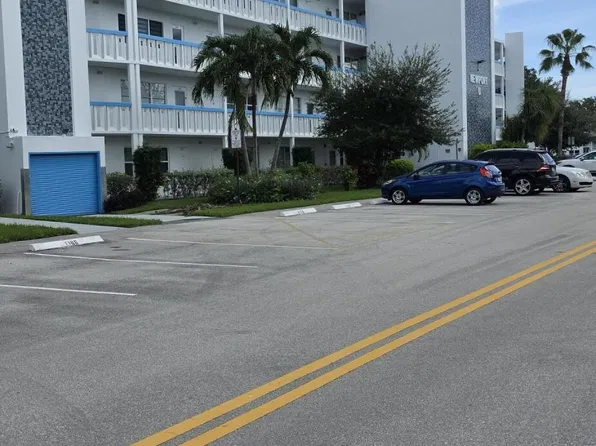 4102 NEWPORT U #4102, Deerfield Beach, FL 33442