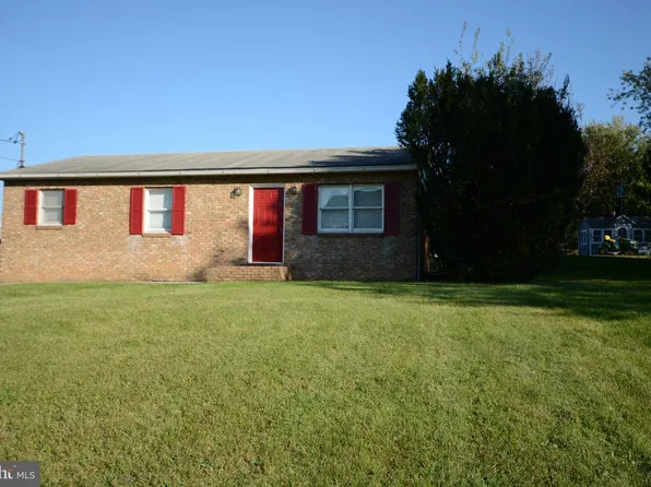 193 Hedrick Ave, Martinsburg, WV 25405