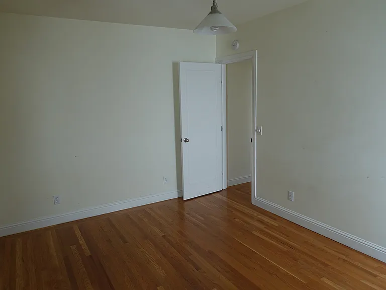 2573 Virginia St #A — Photo 11