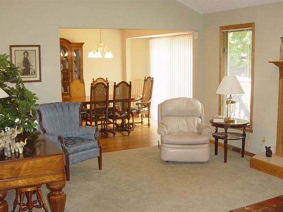 4th image of 5912 Gables Dr