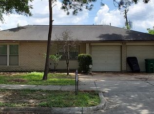 938 Shawnee St, Houston, TX 77034