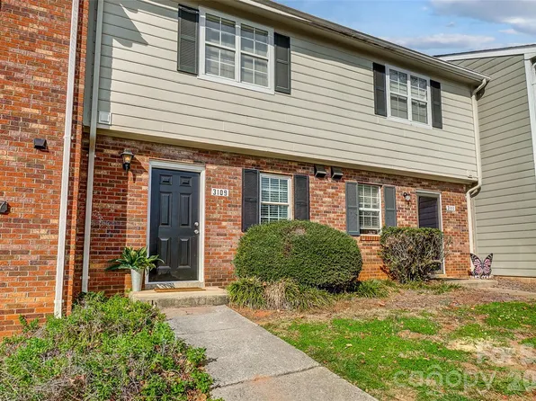 3109 Heathstead Pl, Charlotte, NC 28210