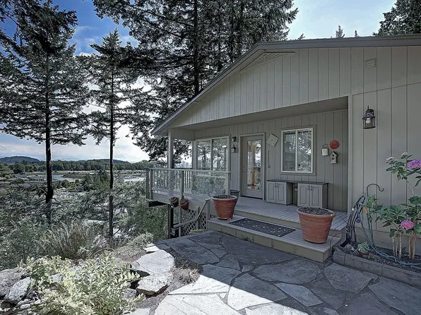 906 Bannock Pl, La Conner, WA 98257