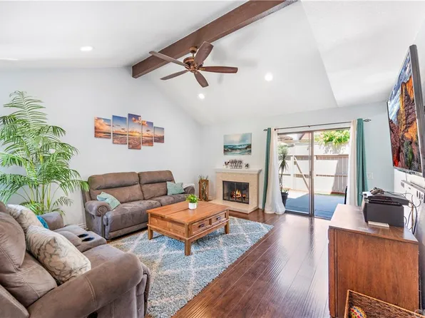 3 Shadow Hill Ln #14, Laguna Hills, CA 92653