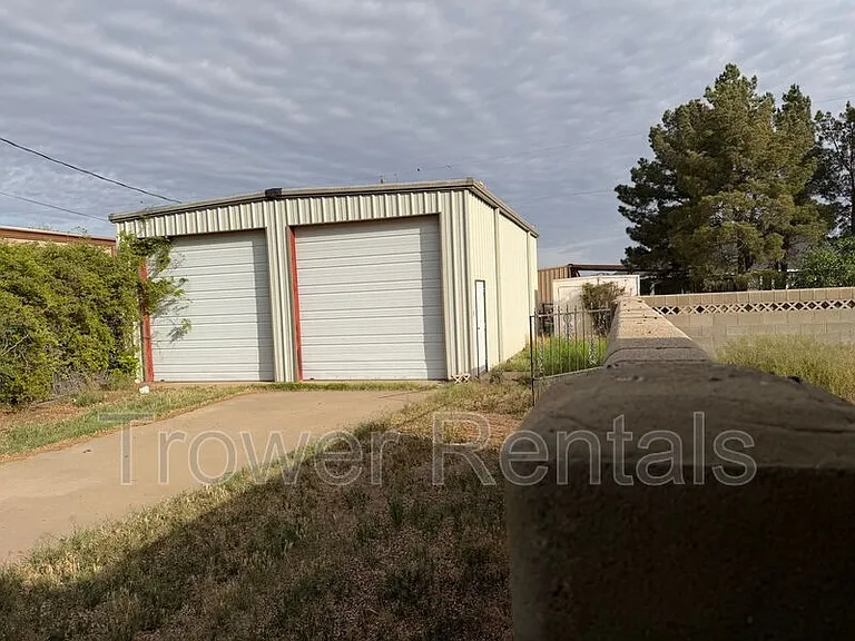 9016 W Valley Meadow Ln — Photo 11