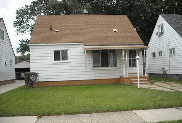 1st image of 24372 Lauren Ave