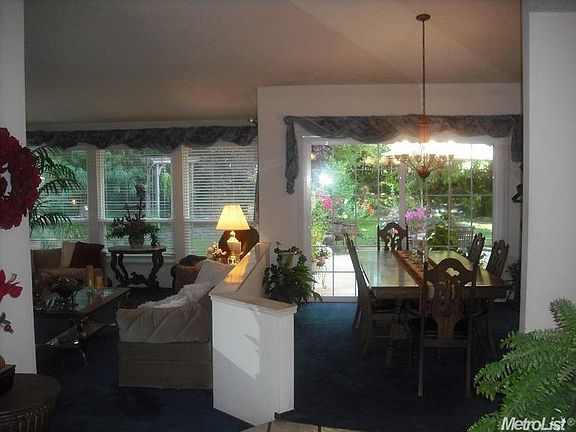 4th image of 1203 Squire Ct