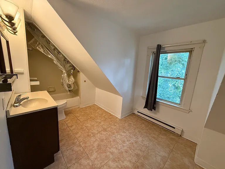 107 Bloomfield St #3 — Photo 12