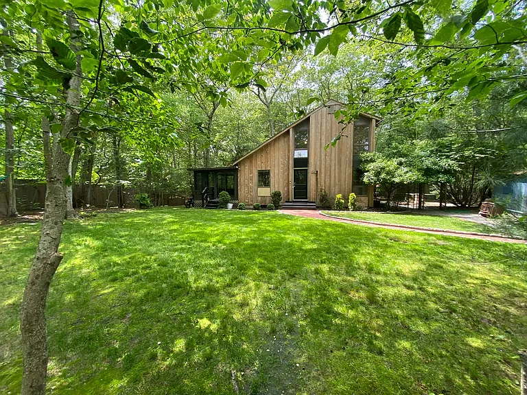 239 Big Fresh Pond Rd — Photo 6