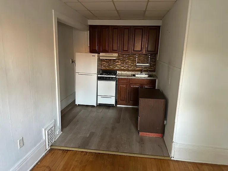 112 Berkeley St #2 — Photo 5