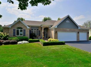 37W377 Heritage Dr, Batavia, IL 60510