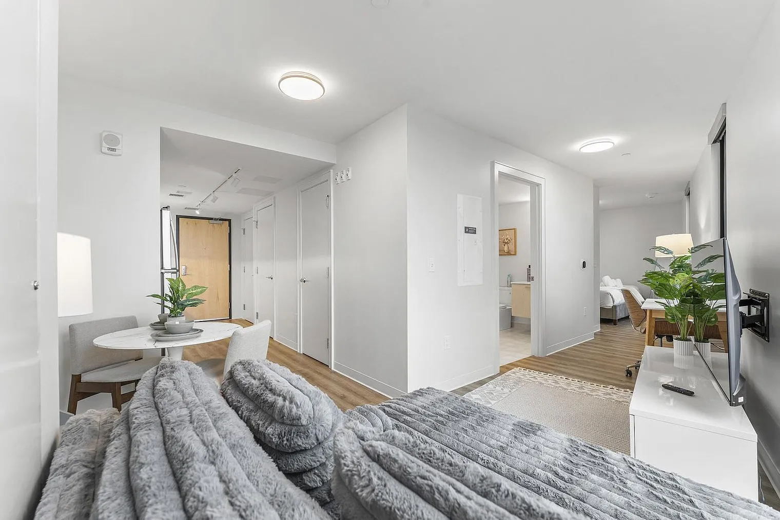 Studio, 1.0 bath, 592 sqft, $3,451 — Photo 4