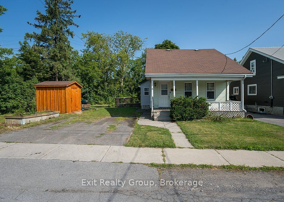 1st image of 8 Ridley St E