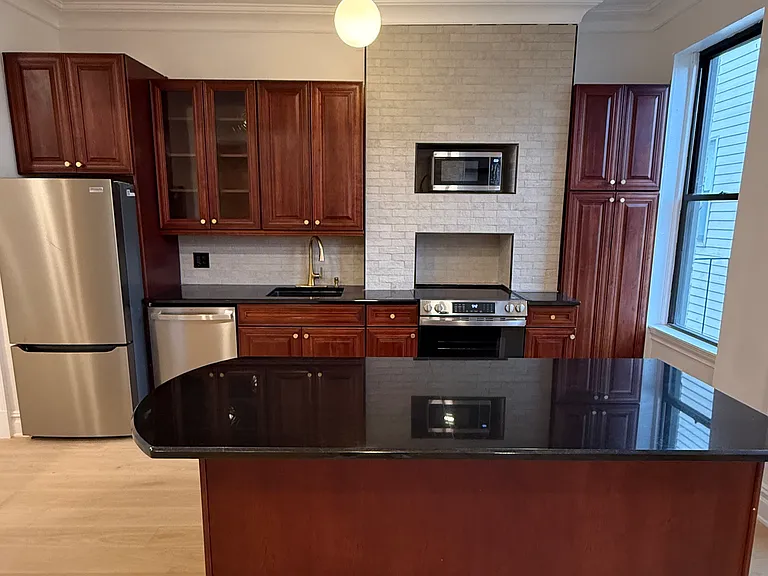 130 Calyer St #2 — Photo 2