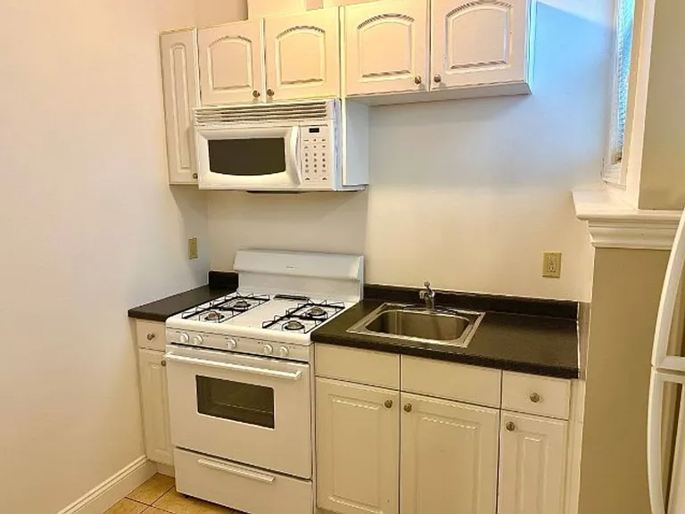 2409 College Ave — Photo 31
