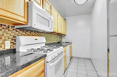 Rented by City Connections Realty