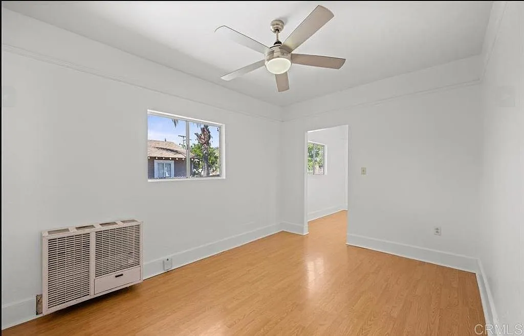 3 bed, 1043 sqft, $3,650 — Photo 4