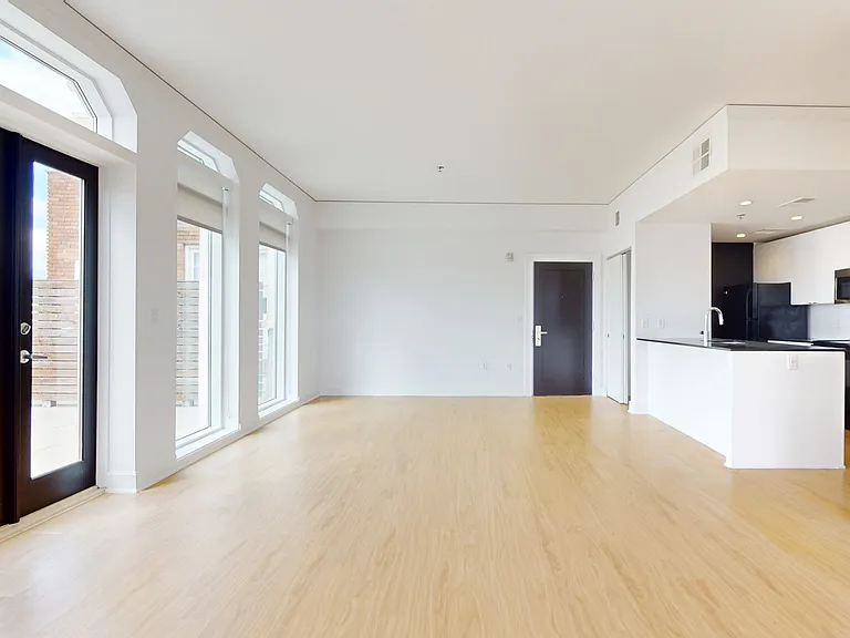 Dining/Living room