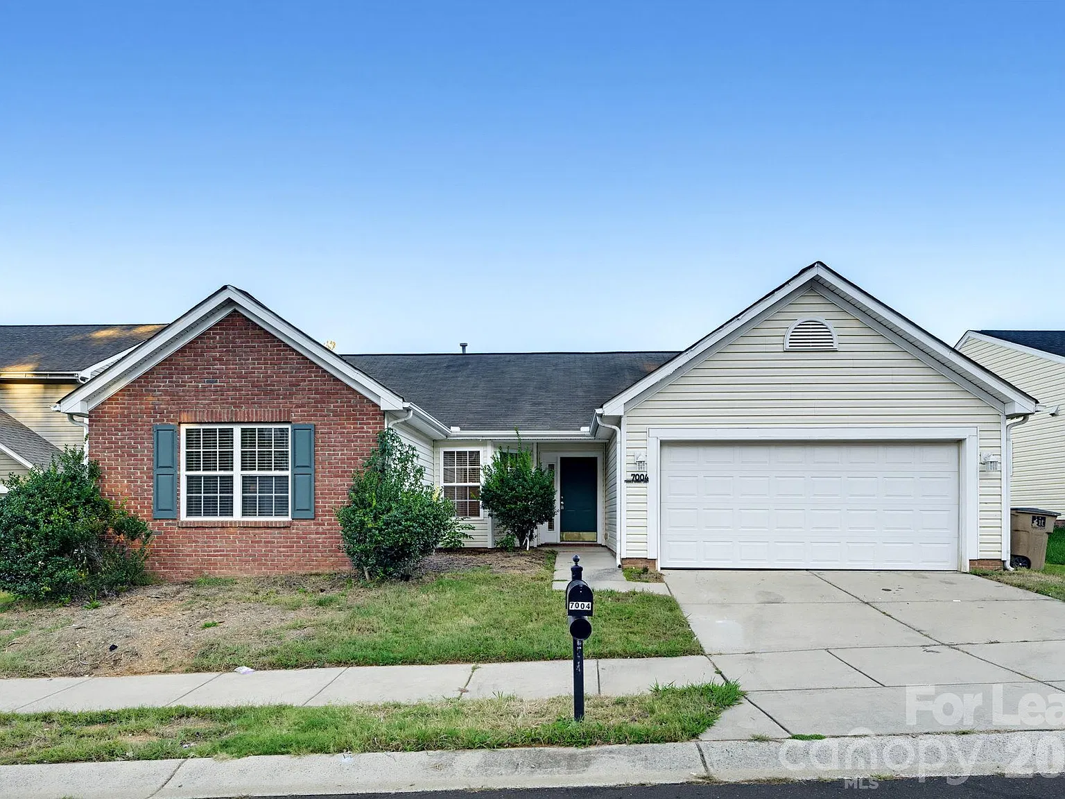 4 bed, 2.0 bath, 1715 sqft, $1,995 — Photo 1