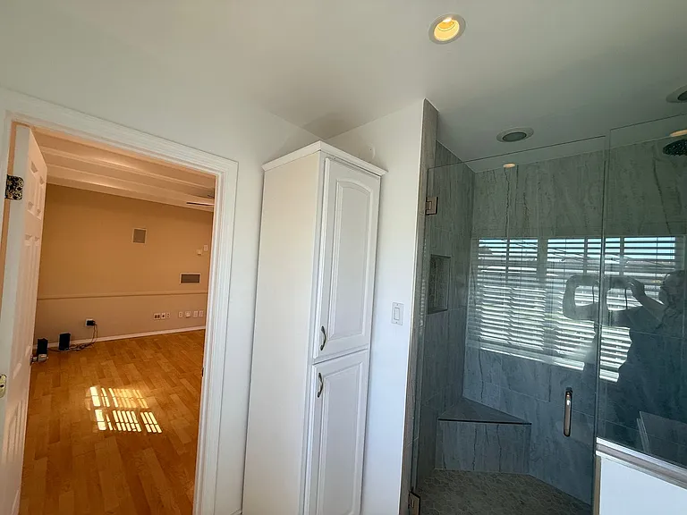 10253 Mapledale St — Photo 9