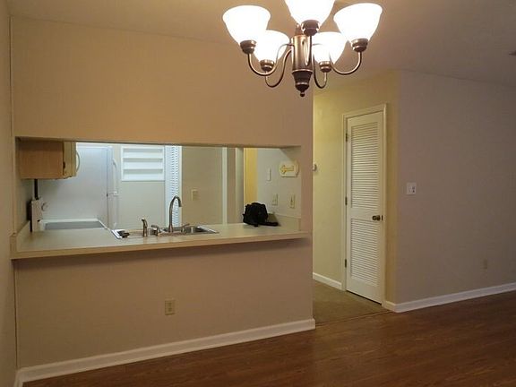 4th image of 1889 Gina Dr