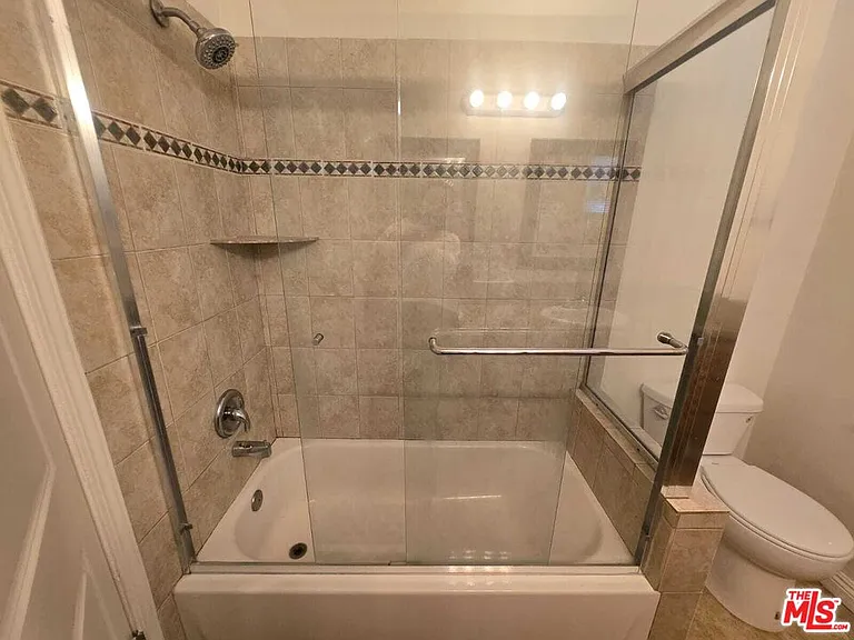 922 S Bedford St #2 — Photo 11