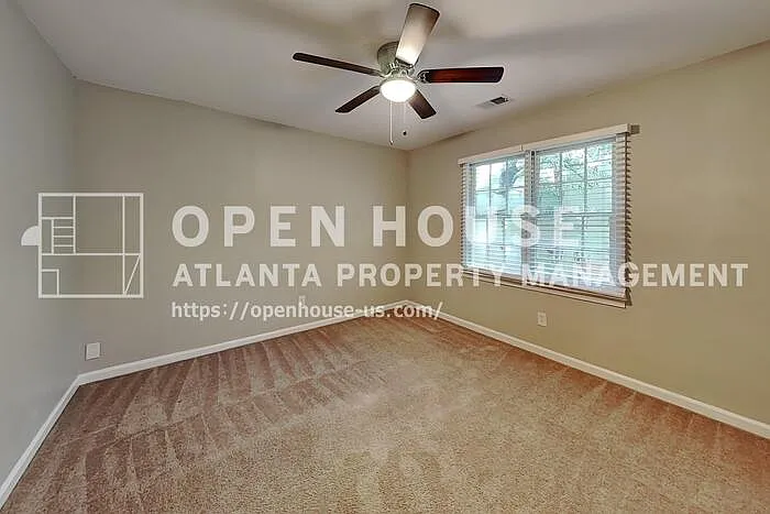 2052 Sumter Ct — Photo 16
