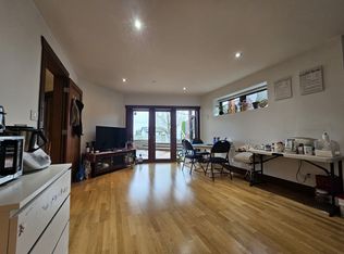 2273 Lawson Ave, West Vancouver, BC