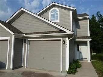 1st image of 5941 NE Moonstone Dr #30D