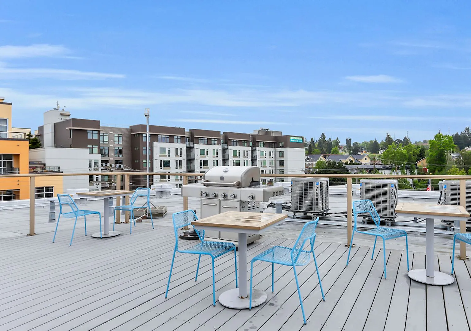Highly Desirable 1 Bed Unit at Green Lake's Florera - An Excellent Community! — Photo 1