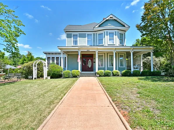 902 W Market St, Anderson, SC 29624
