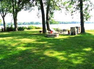 23069 W Lake Shore Dr, Antioch, IL 60002