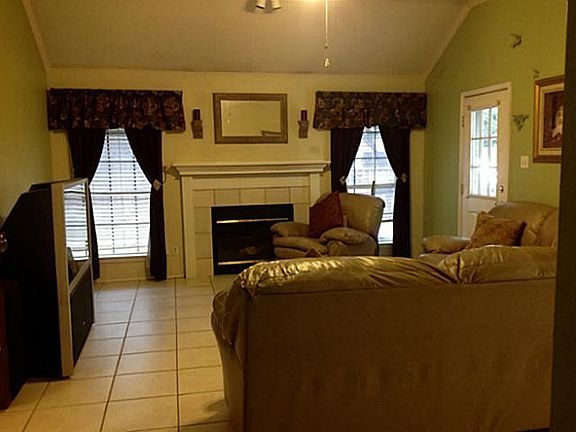 4th image of 7305 Amber Dr