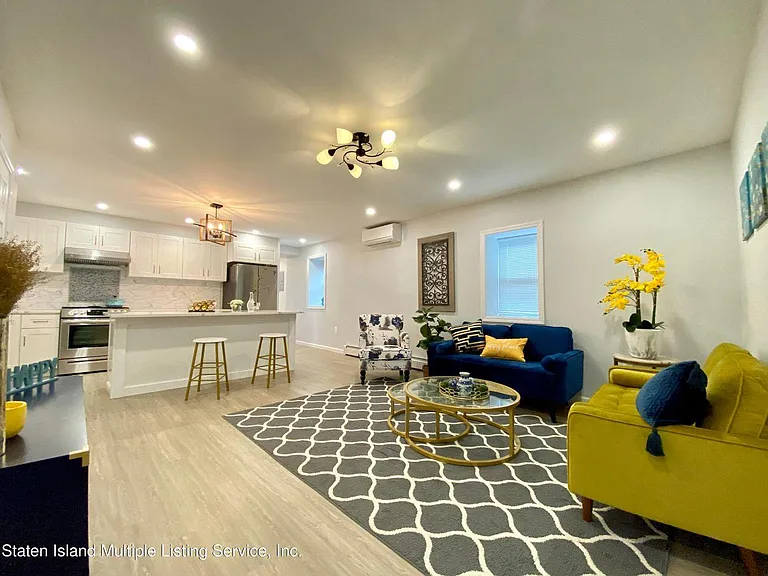 56 Fletcher St — Photo 2