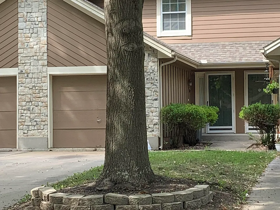 1338 NW Jefferson Ct