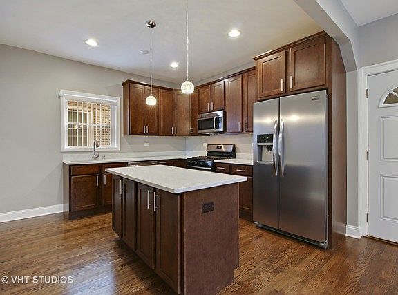 4th image of 8146 S La Salle St