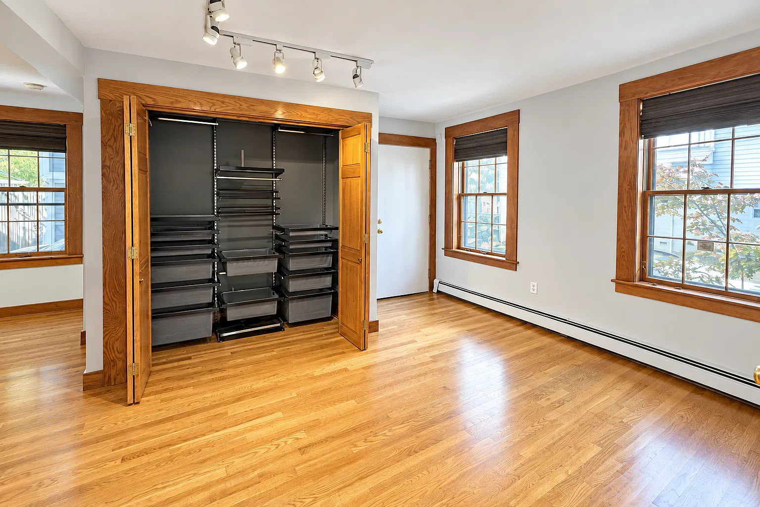2 bed, 1800 sqft, $4,400 — Photo 4