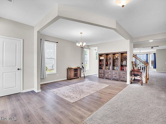 5th image of 3936 Virgo Lane