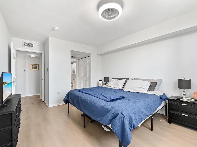 1801 N Flagler Dr #308 — Photo 7
