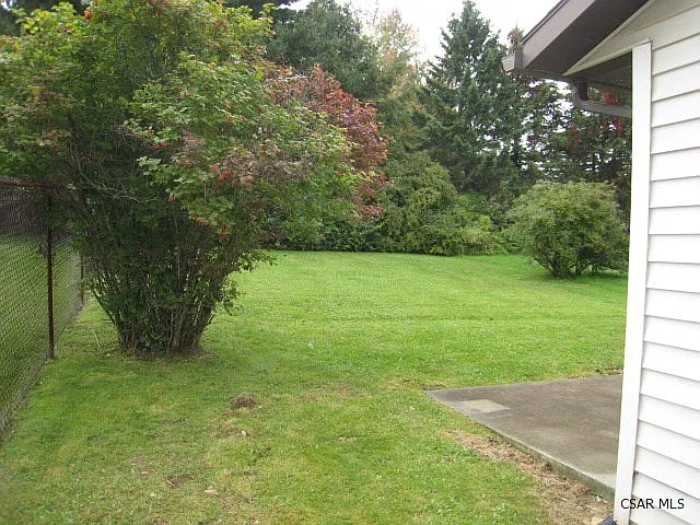 216 Hastings St — Photo 11